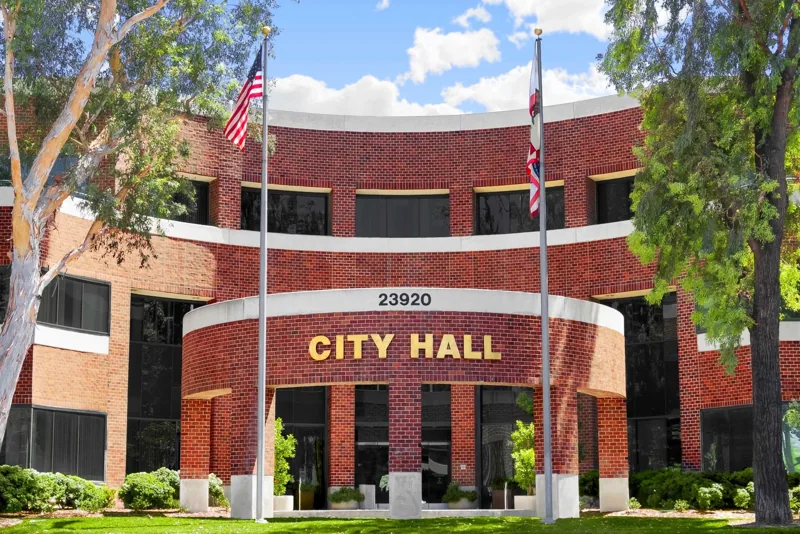 Santa Clarita City Hall, Santa Clarita