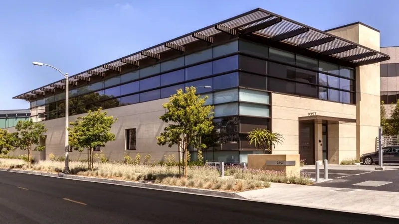 City of Beverly Hills Public Works Building — view 2